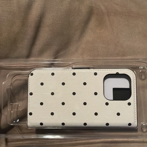 NWT Minnie Mouse polka dot magnetic wrap folio case for iPhone 13/pro - Picture 2 of 6
